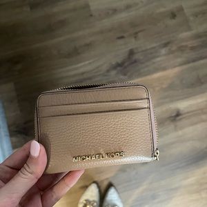 Michael kors wallet
